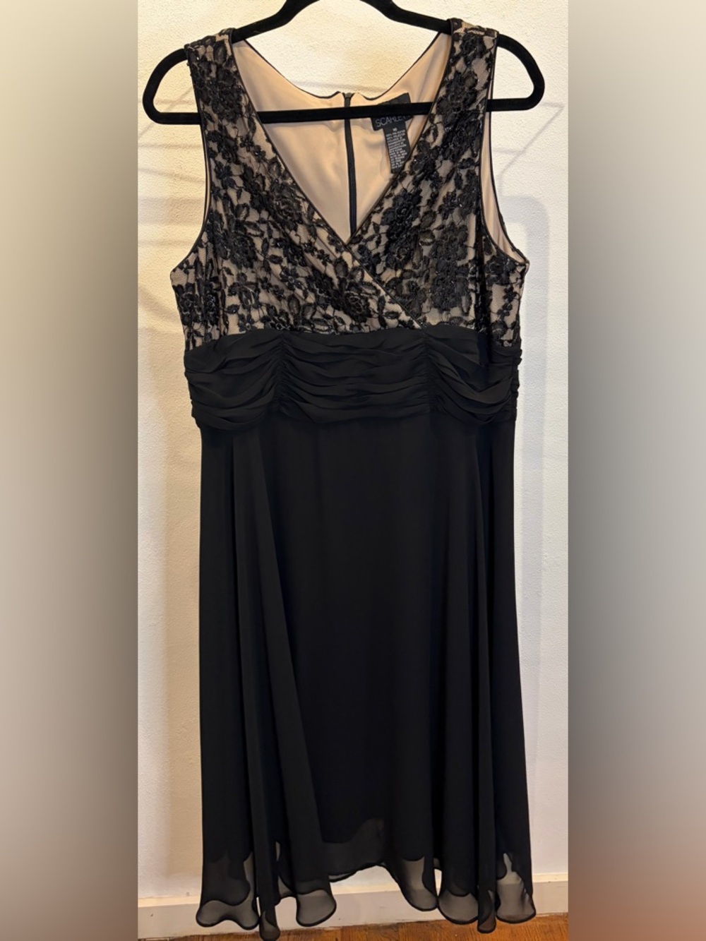 Scarlett Black Lace-Overlay Formal Dress